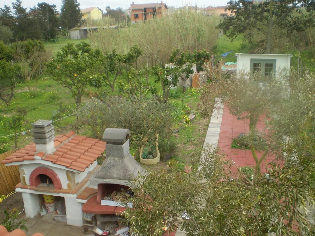 Bed and Breakfast Il Giardino Di Emilio à Marrùbiu Chambre photo